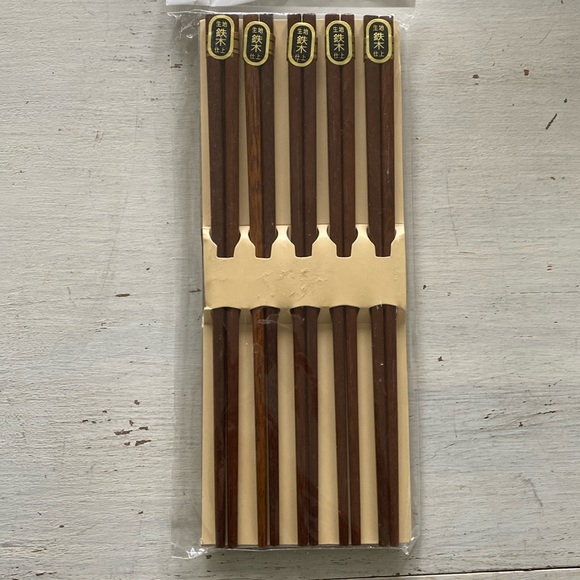 10 Sets of Wooden Reusable Japanese Chopsticks. NEW - Picture 1 of 8